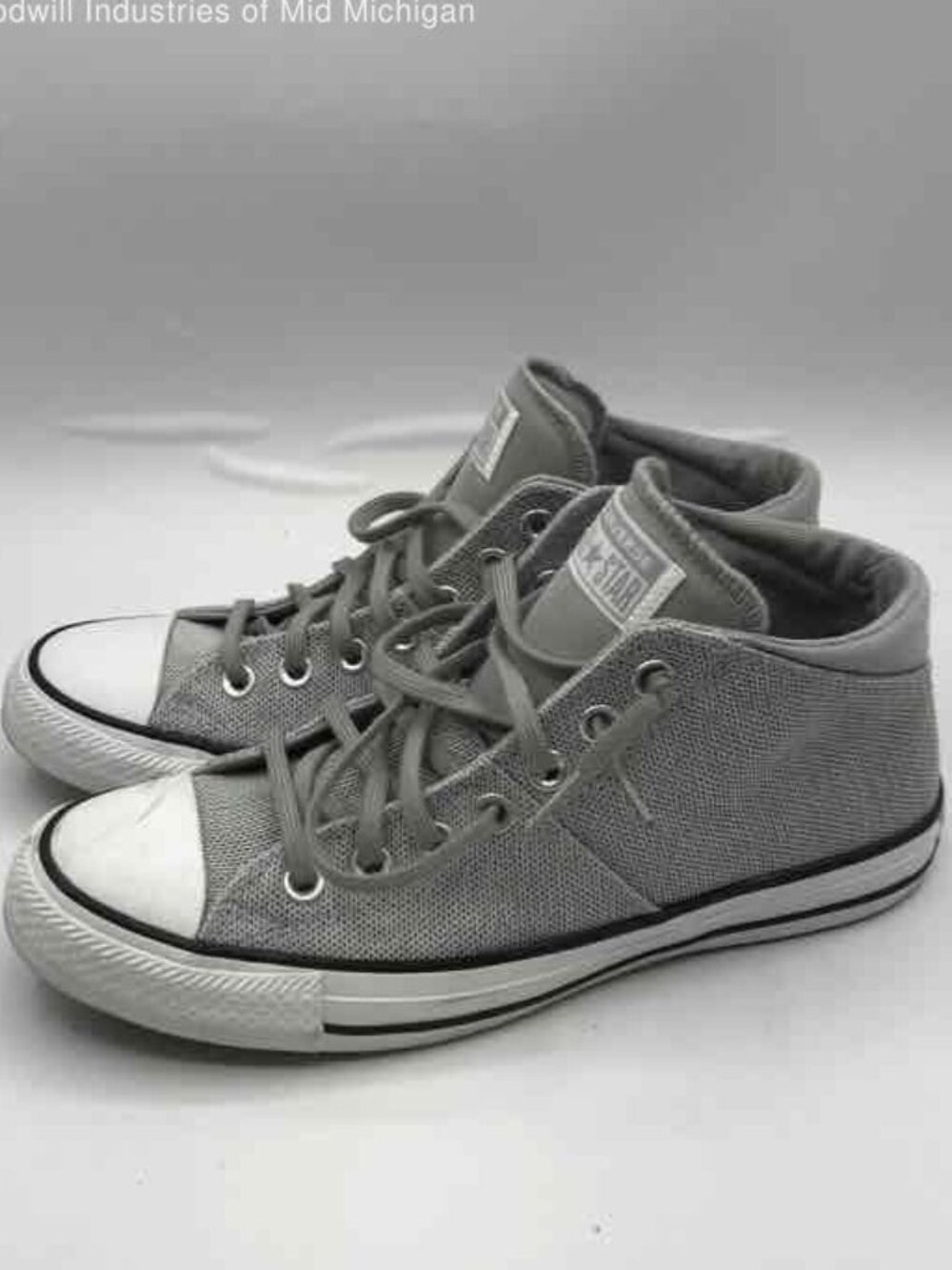 Women's Gray Converse 562492C High-top Sneakers - Size 9